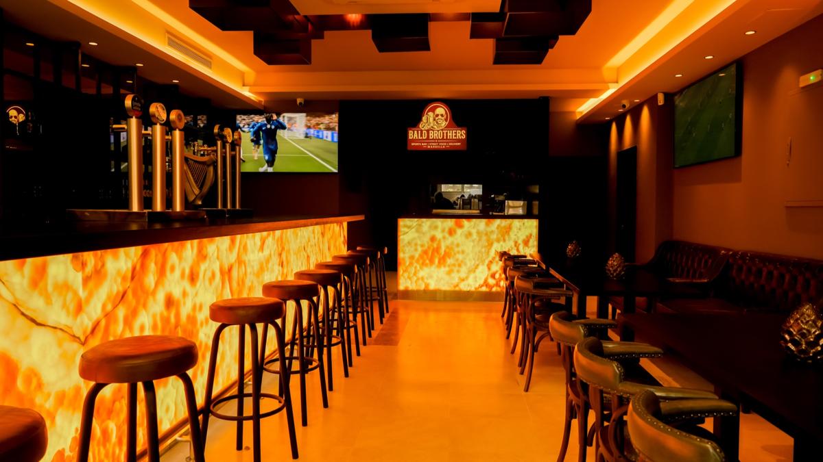 BB bar atmosphere
